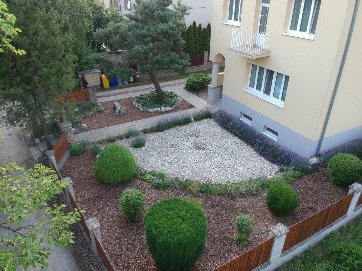 Apartamento Pod Svatym Kopeckem Mikulov Exterior foto